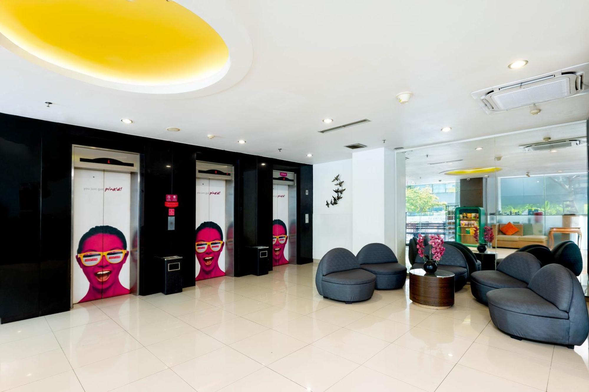 Favehotel Hyper Square Bandung Bagian luar foto