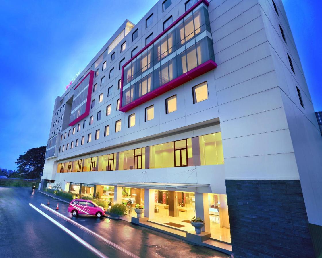Favehotel Hyper Square Bandung Bagian luar foto